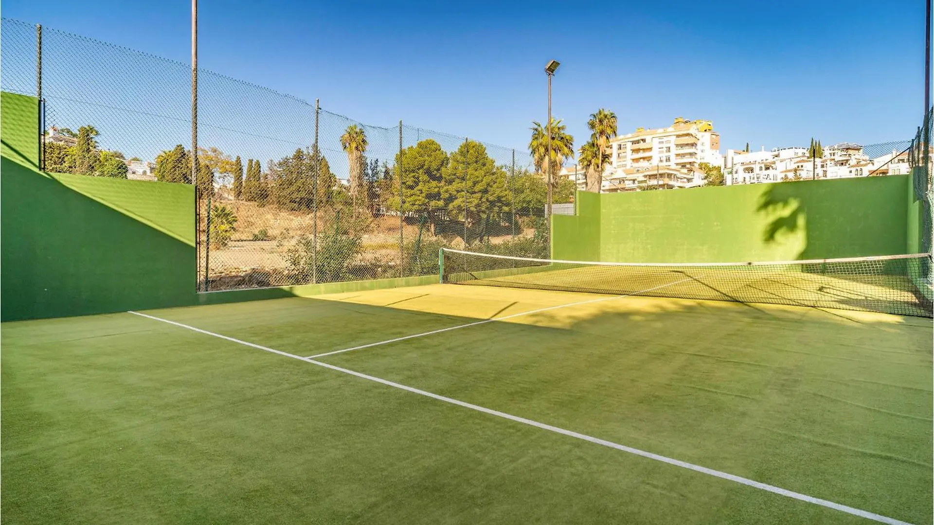 Cozy Apartment In Benalmadena With Kitchenette Španělsko