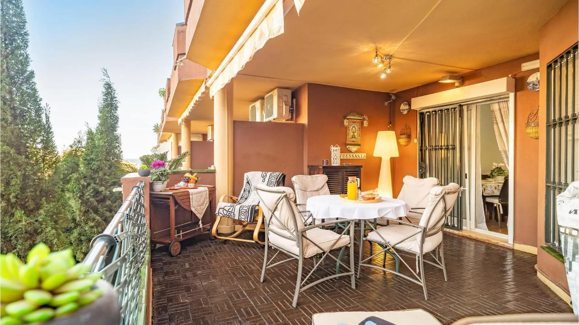 Cozy Apartment In Benalmadena With Kitchenette